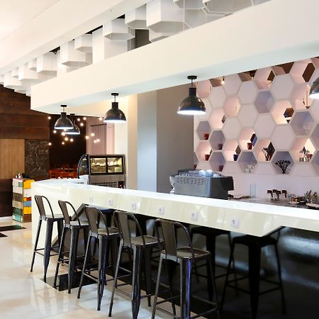 Berry Biz Hotel 세미냑 외부 사진
