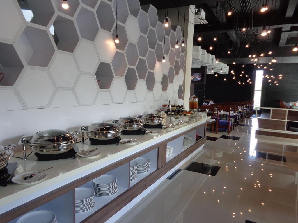 Berry Biz Hotel 세미냑 외부 사진